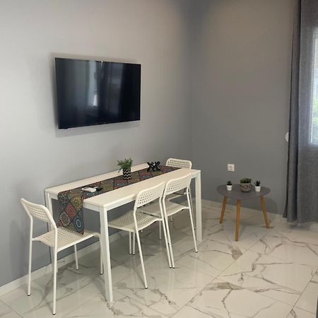 Antonis Apartment Paralia Dionysiou Camera foto