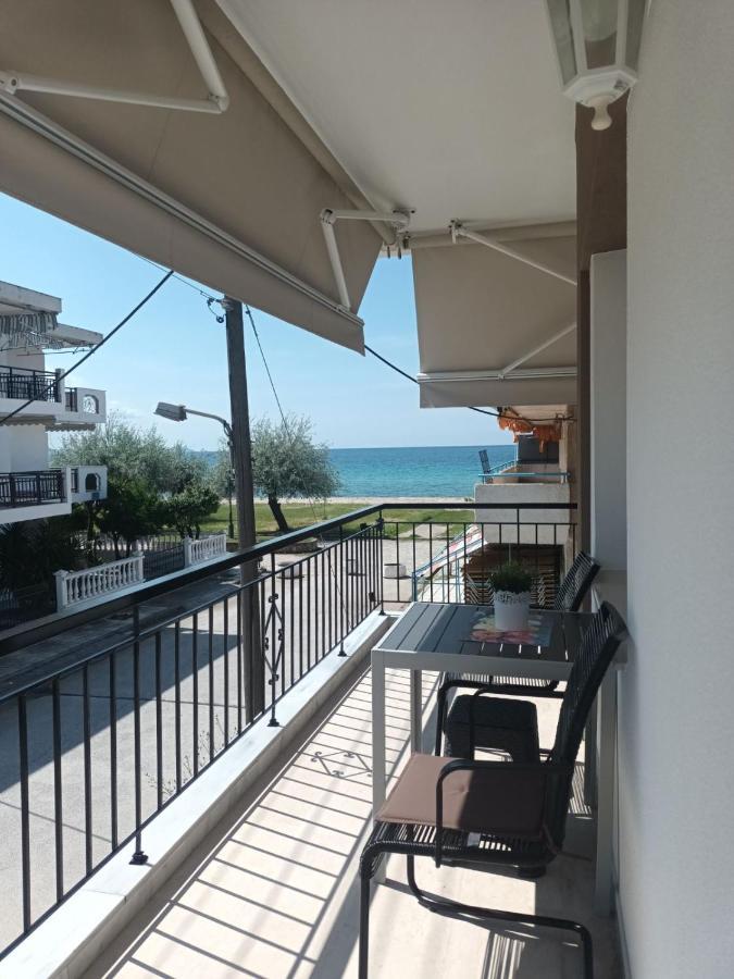 Antonis Apartment Paralia Dionysiou Esterno foto