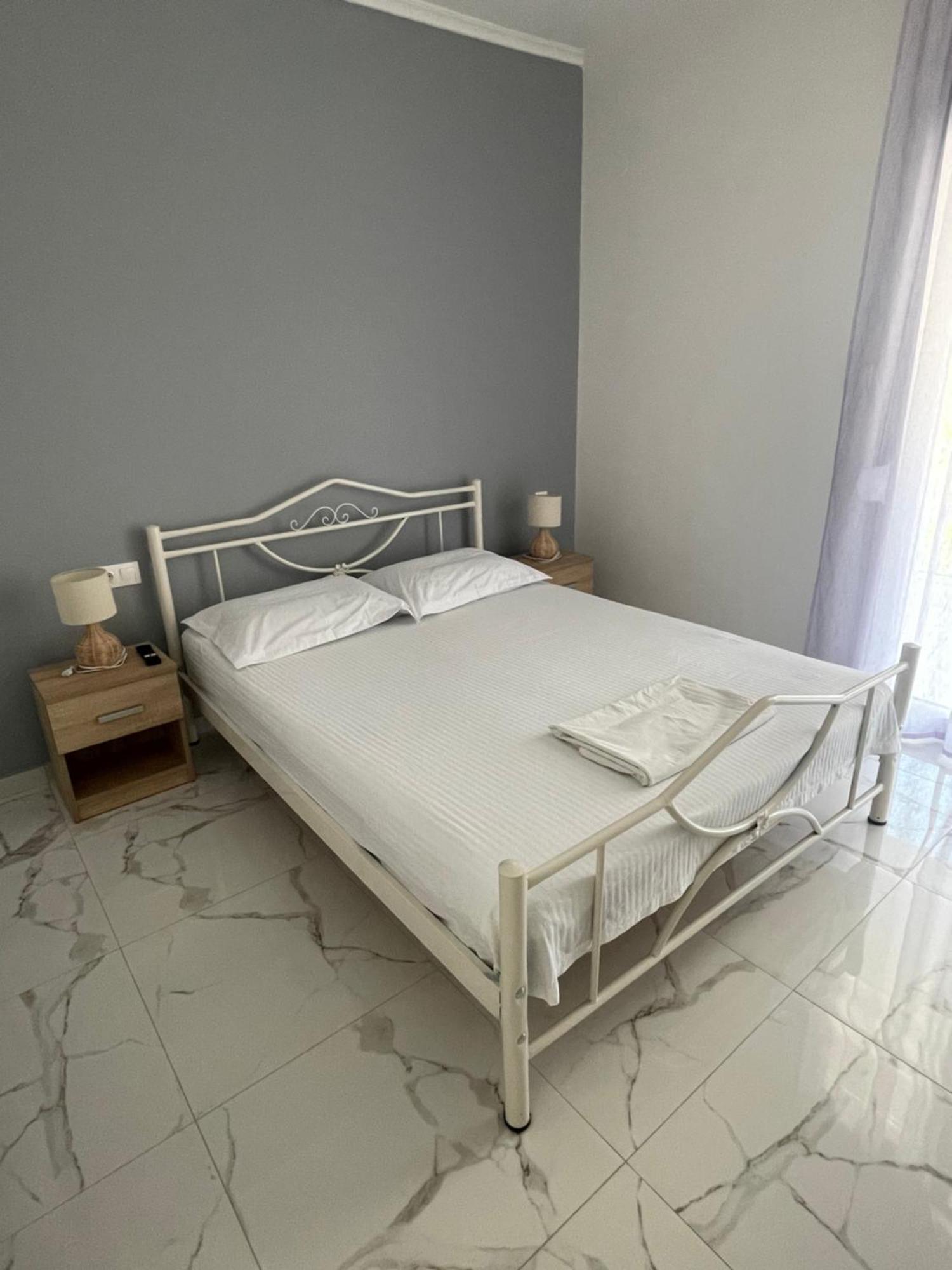 Antonis Apartment Paralia Dionysiou Camera foto